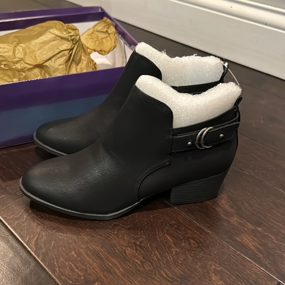 Madden girl black pair NIB 8.5 - Picture 5 of 9